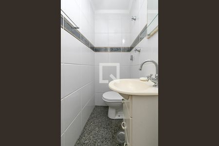 Apartamento à venda com 72m², 2 quartos e 1 vaga Apartamento à venda com 72m², 2 quartos e 1 vagaBanheiro de Serviço