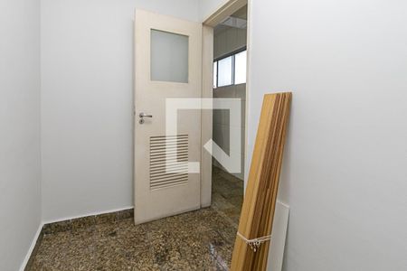 Apartamento à venda com 72m², 2 quartos e 1 vaga Apartamento à venda com 72m², 2 quartos e 1 vagaQuarto de Serviço