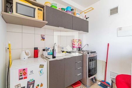 Cozinha de kitnet/studio para alugar com 1 quarto, 26m² em Vila Butantã, São Paulo