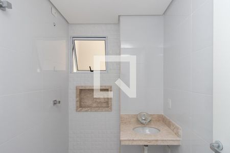 Banheiro de apartamento para alugar com 1 quarto, 32m² em Vila Gustavo, São Paulo