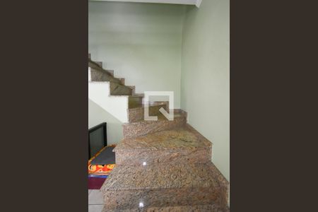 Casa à venda com 440m², 7 quartos e 6 vagasEscada