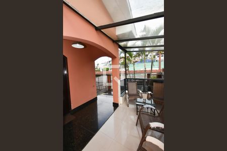 Casa à venda com 440m², 7 quartos e 6 vagasÁrea externa