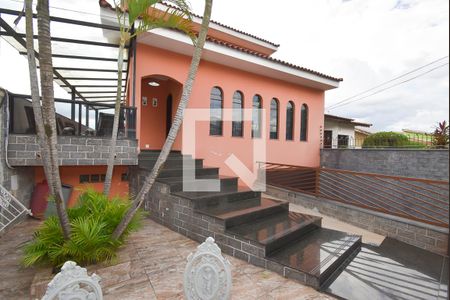 Casa à venda com 440m², 7 quartos e 6 vagasÁrea externa