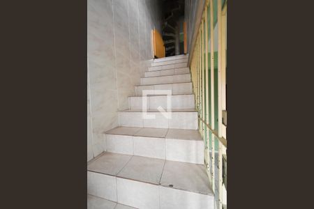 Casa à venda com 440m², 7 quartos e 6 vagasEscada