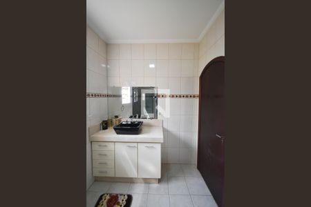 Casa à venda com 440m², 7 quartos e 6 vagasBanheiro 1