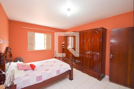 Casa à venda com 440m², 7 quartos e 6 vagasQuarto 4