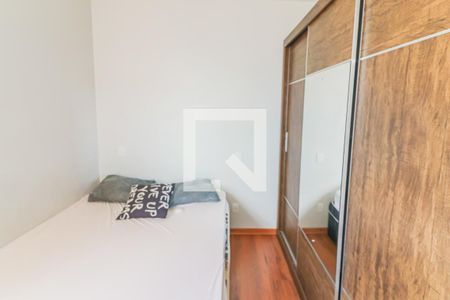 Quarto 2 de apartamento para alugar com 2 quartos, 51m² em Jaguaré, São Paulo