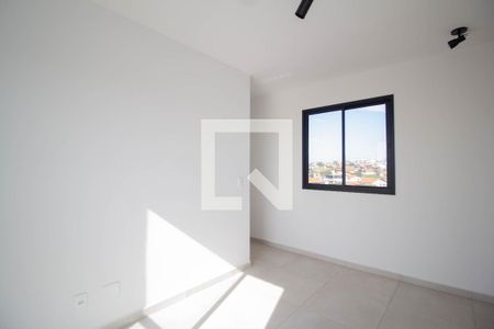 Sala de apartamento para alugar com 2 quartos, 48m² em Vila Santa Edwiges, São Paulo