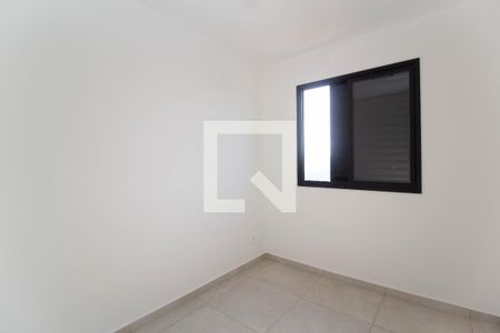 Quarto 1 de apartamento para alugar com 2 quartos, 48m² em Vila Santa Edwiges, São Paulo