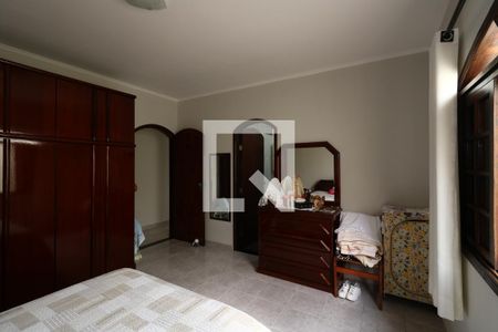 Suíte 1 de casa à venda com 4 quartos, 258m² em Vila Valparaíso, Santo André