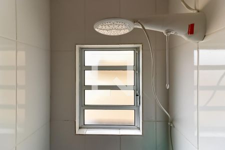 Casa à venda com 170m², 3 quartos e 8 vagasBanheiro de serviço