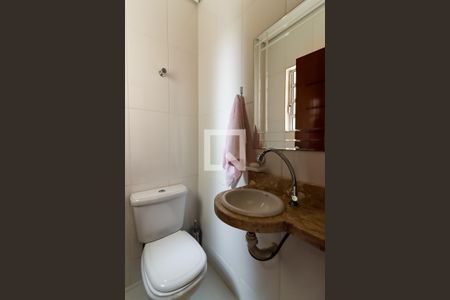 Casa à venda com 170m², 3 quartos e 8 vagasLavabo