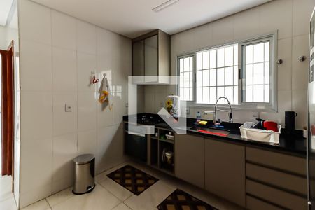 Casa à venda com 170m², 3 quartos e 8 vagasCozinha