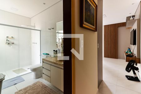 Casa à venda com 170m², 3 quartos e 8 vagasSuíte 1