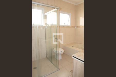 Banheiro do Quarto 1 de casa à venda com 3 quartos, 273m² em Vila Mazzei, São Paulo