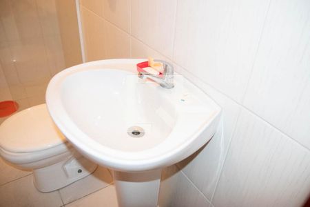 Casa à venda com 273m², 3 quartos e 7 vagasBanheiro de serviço