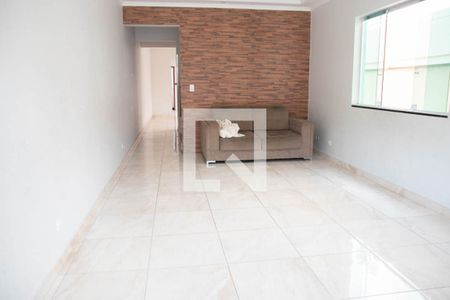 Sala de casa à venda com 3 quartos, 273m² em Vila Mazzei, São Paulo