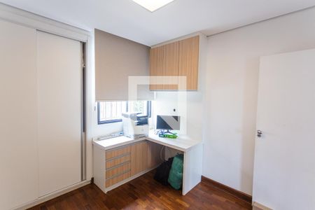 Apartamento à venda com 116m², 4 quartos e 2 vagas Apartamento à venda com 116m², 4 quartos e 2 vagasQuarto 4