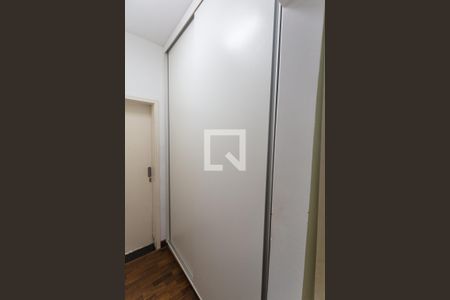 Apartamento à venda com 116m², 4 quartos e 2 vagas Apartamento à venda com 116m², 4 quartos e 2 vagasCloset da Suíte 1