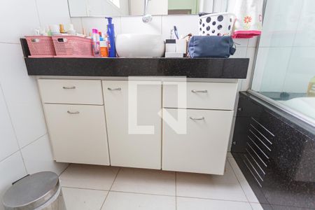 Apartamento à venda com 116m², 4 quartos e 2 vagas Apartamento à venda com 116m², 4 quartos e 2 vagasArmário do Banheiro da Suíte 1