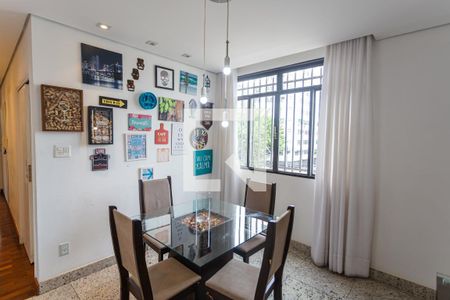 Apartamento à venda com 116m², 4 quartos e 2 vagas Apartamento à venda com 116m², 4 quartos e 2 vagasCopa