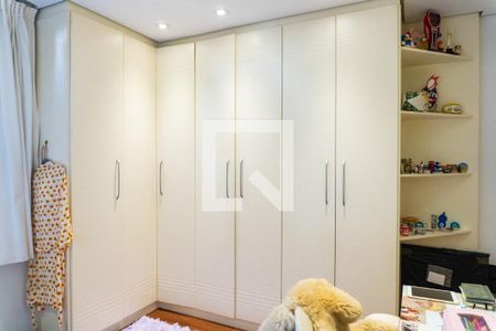 Casa para alugar com 336m², 4 quartos e 3 vagas Casa para alugar com 336m², 4 quartos e 3 vagasSuite 2 - Armários