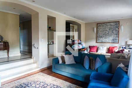 Sala de casa para alugar com 4 quartos, 336m² em Mirandópolis, São Paulo