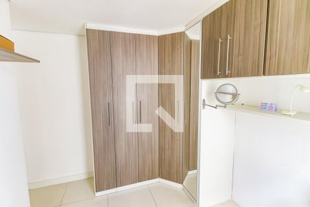 Apartamento para alugar com 42m², 2 quartos e 1 vagaQuarto 2 - Armários