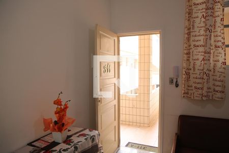 Sala de apartamento para alugar com 1 quarto, 34m² em Guilhermina, Praia Grande