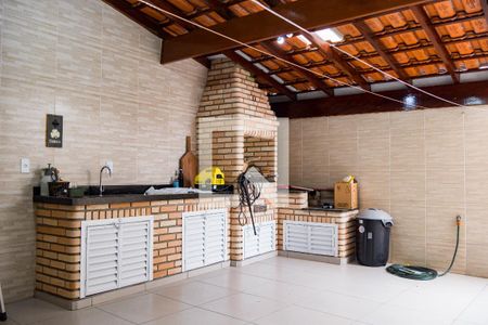 Casa à venda com 169m², 3 quartos e 3 vagasQuintal/Churrasqueira