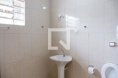 Casa à venda com 169m², 3 quartos e 3 vagasBanheiro Social