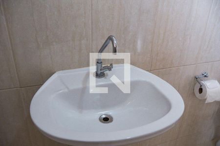 Casa à venda com 169m², 3 quartos e 3 vagasBanheiro Social