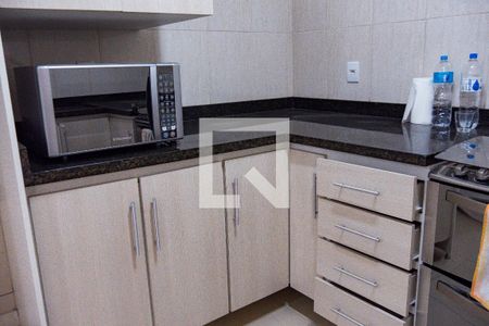 Casa à venda com 169m², 3 quartos e 3 vagasCozinha