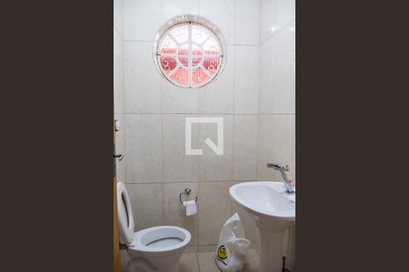 Casa à venda com 169m², 3 quartos e 3 vagasBanheiro Social 2