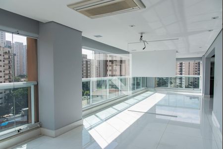 Apartamento à venda com 268m², 3 quartos e 4 vagasVaranda