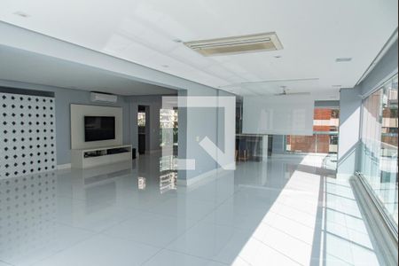 Apartamento à venda com 268m², 3 quartos e 4 vagasVaranda