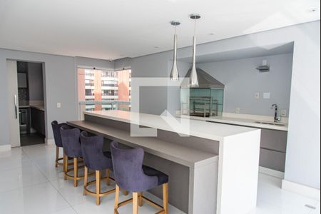 Apartamento à venda com 268m², 3 quartos e 4 vagasSala