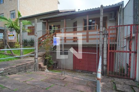 Casa à venda com 264m², 3 quartos e 3 vagasFachada