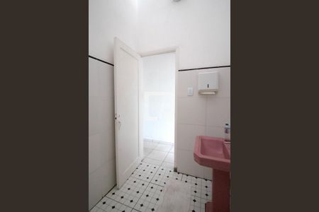 Casa à venda com 111m², 2 quartos e 1 vaga Casa à venda com 111m², 2 quartos e 1 vagaBanheiro