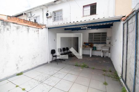 Casa à venda com 111m², 2 quartos e 1 vaga Casa à venda com 111m², 2 quartos e 1 vagaÁrea de Serviço