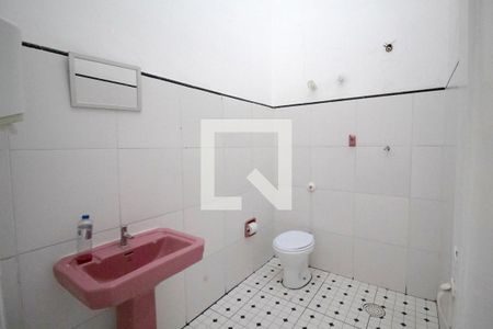 Casa à venda com 111m², 2 quartos e 1 vaga Casa à venda com 111m², 2 quartos e 1 vagaBanheiro