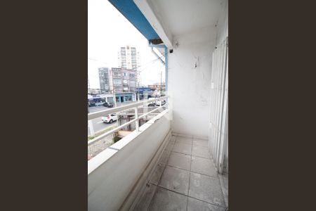 Casa à venda com 111m², 2 quartos e 1 vaga Casa à venda com 111m², 2 quartos e 1 vagaVaranda