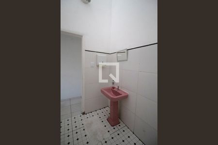 Casa à venda com 111m², 2 quartos e 1 vaga Casa à venda com 111m², 2 quartos e 1 vagaBanheiro