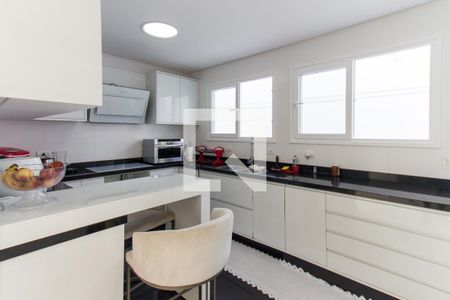 Casa de condomínio à venda com 700m², 4 quartos e 6 vagas Casa de condomínio à venda com 700m², 4 quartos e 6 vagasCozinha