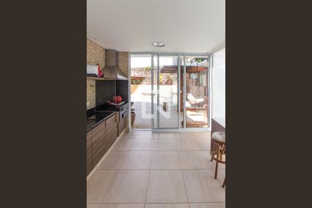 Casa de condomínio à venda com 700m², 4 quartos e 6 vagas Casa de condomínio à venda com 700m², 4 quartos e 6 vagasÁrea Gourmet