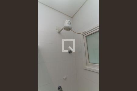 Casa de condomínio à venda com 700m², 4 quartos e 6 vagas Casa de condomínio à venda com 700m², 4 quartos e 6 vagasBanheiro de Serviço