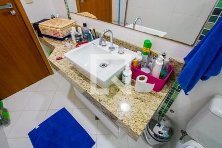 Casa à venda com 162m², 3 quartos e 4 vagasBanheiro social