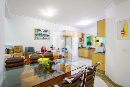 Casa à venda com 162m², 3 quartos e 4 vagasCopa/Cozinha