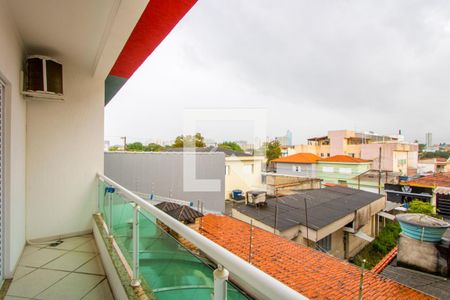 Casa à venda com 162m², 3 quartos e 4 vagasVaranda do quarto 3