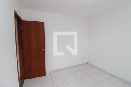 Quarto 2 de apartamento para alugar com 2 quartos, 52m² em Vila Esperança, São Paulo
